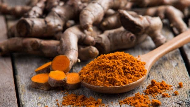 The Difference Between Turmeric and Curcumin